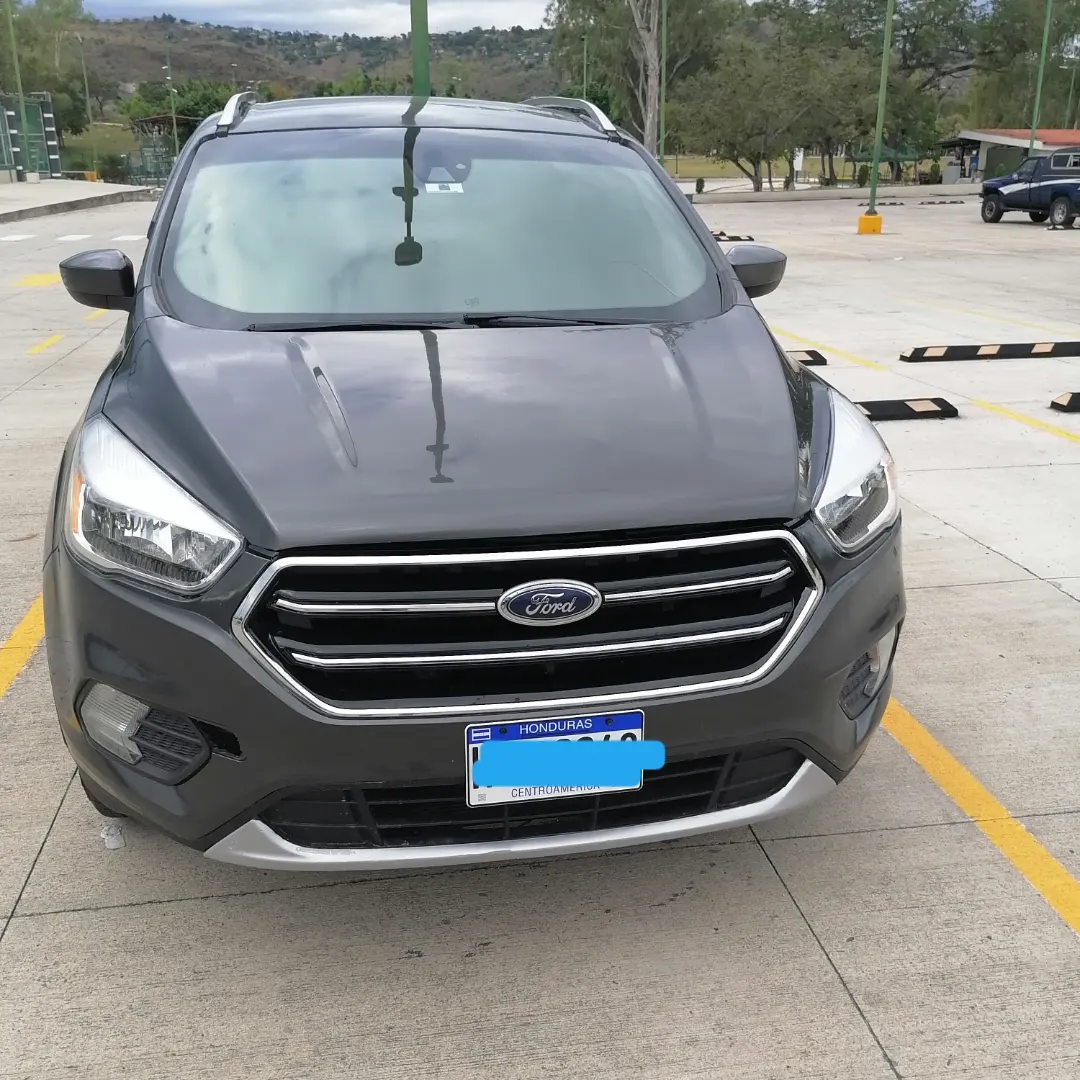 Se Vende Ford Escape SE 2018