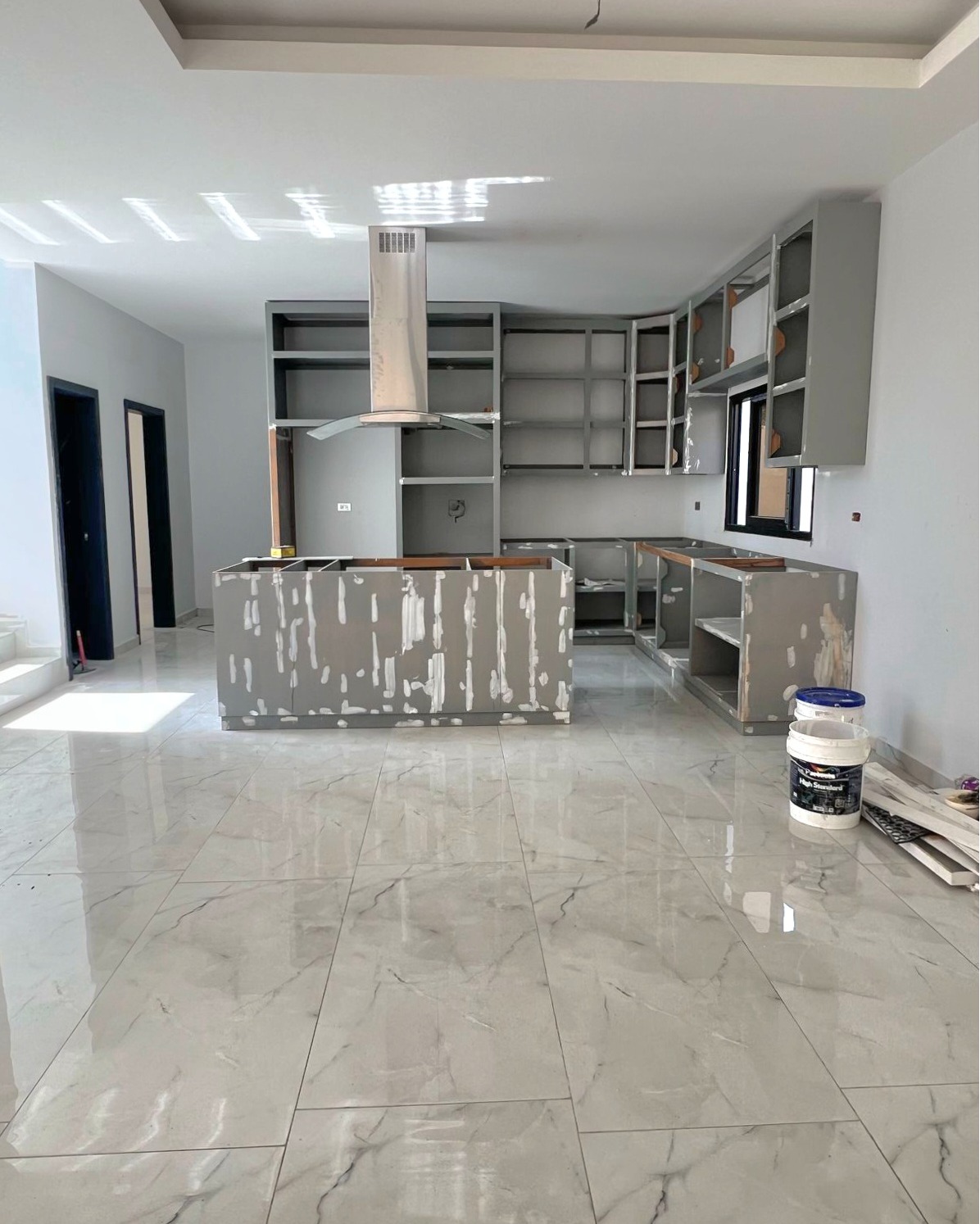 Se Alquila Apartamento Amueblado En Colonia Zeron