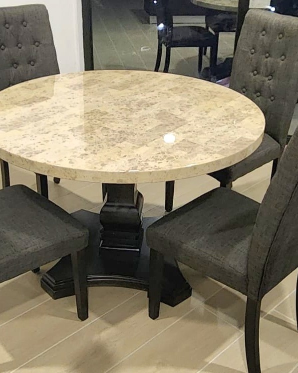 Se Alquila Apartamento Amueblado en Condominio Las Mercedes