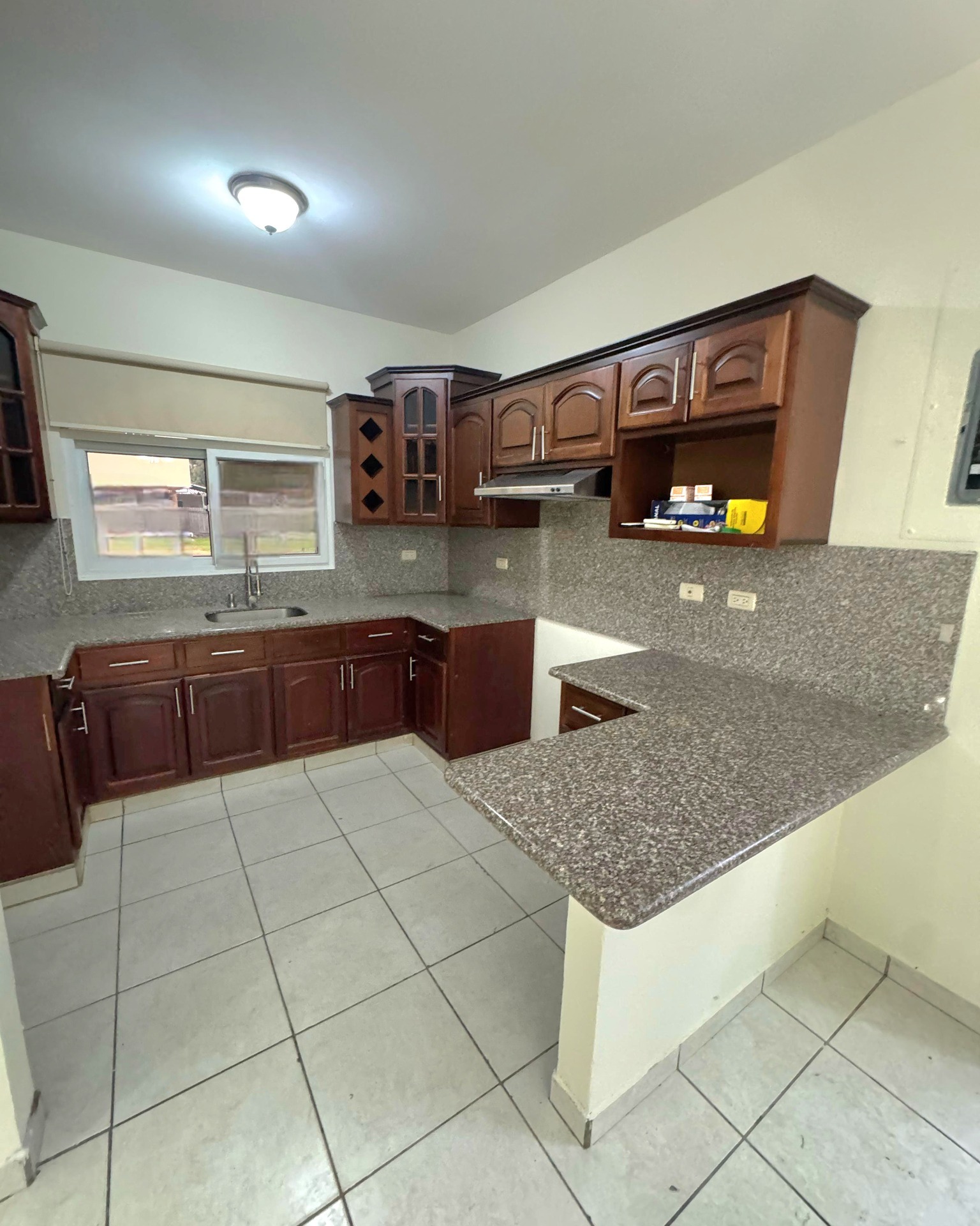 Se Alquila Casa En Residencial Campisa
